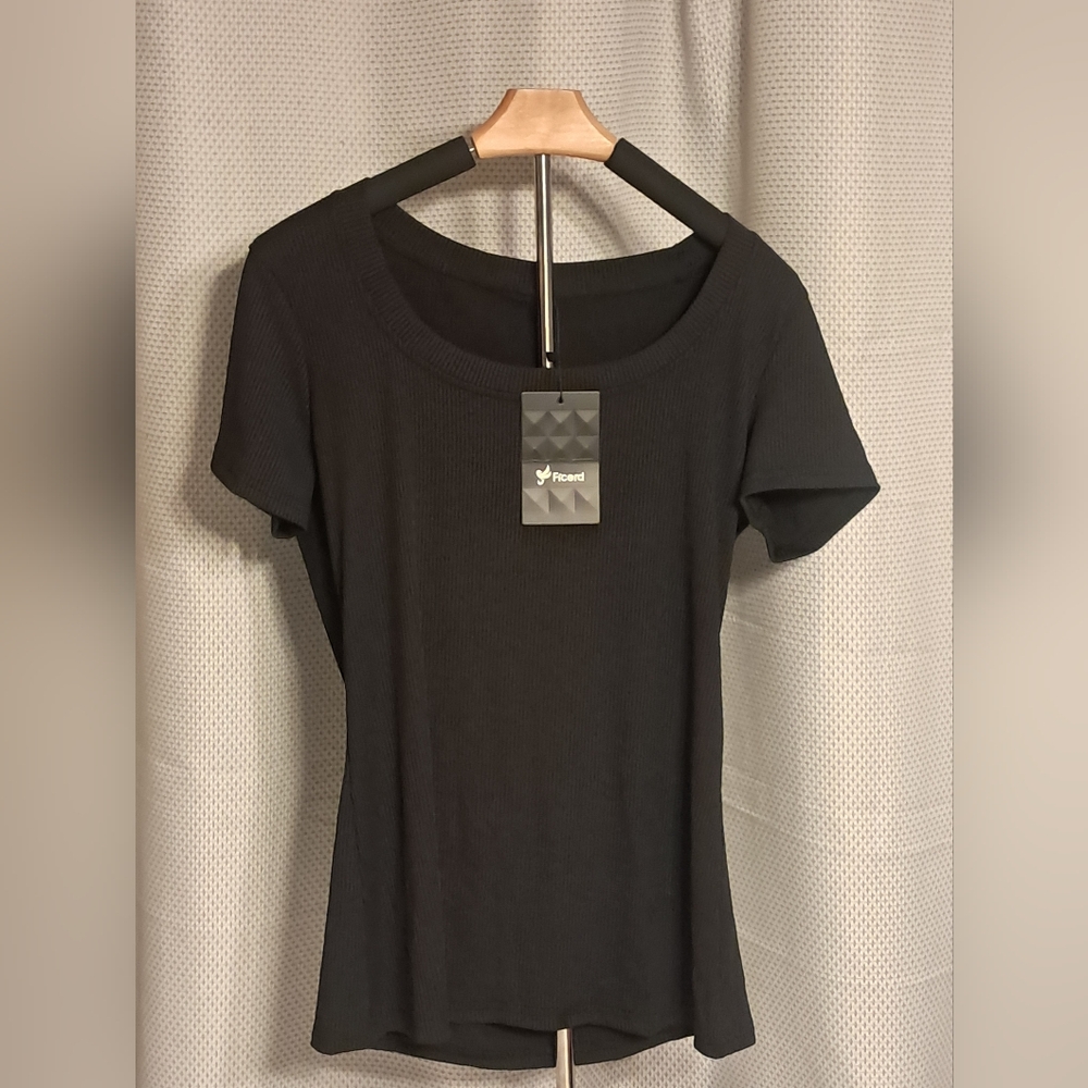 Elegant Black Short Sleeve Top